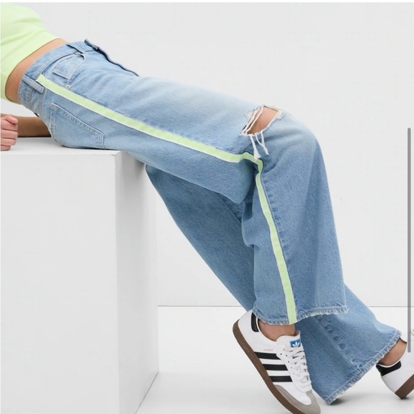 GAP Wide Baggy “Low Rise” Jeans w/ Neon Stripe - Picture 2 of 8